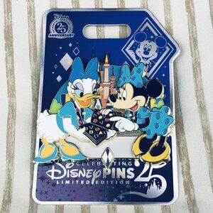 Disney Pin Trader Life Minnie and Daisy Pin Limited Edition 500 LE 500 Disney